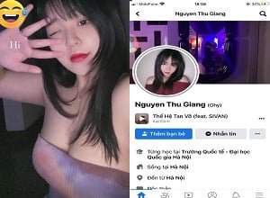 มีเพศสัมพันธ์หน้าอกใหญ่ของเธอบนเตียงมีความสุข